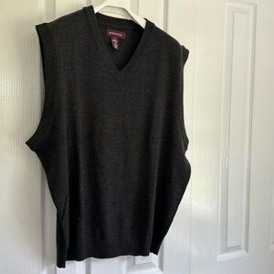 Nordstrom Charcoal Gray 100% Extra Fine Merino Wool Smartcare Sweater Vest Sz L